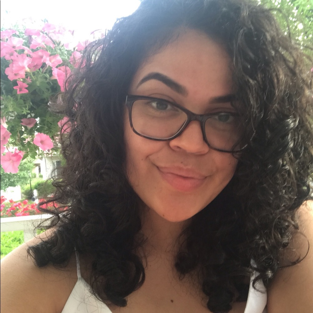 Meet your Posher, Isamar
